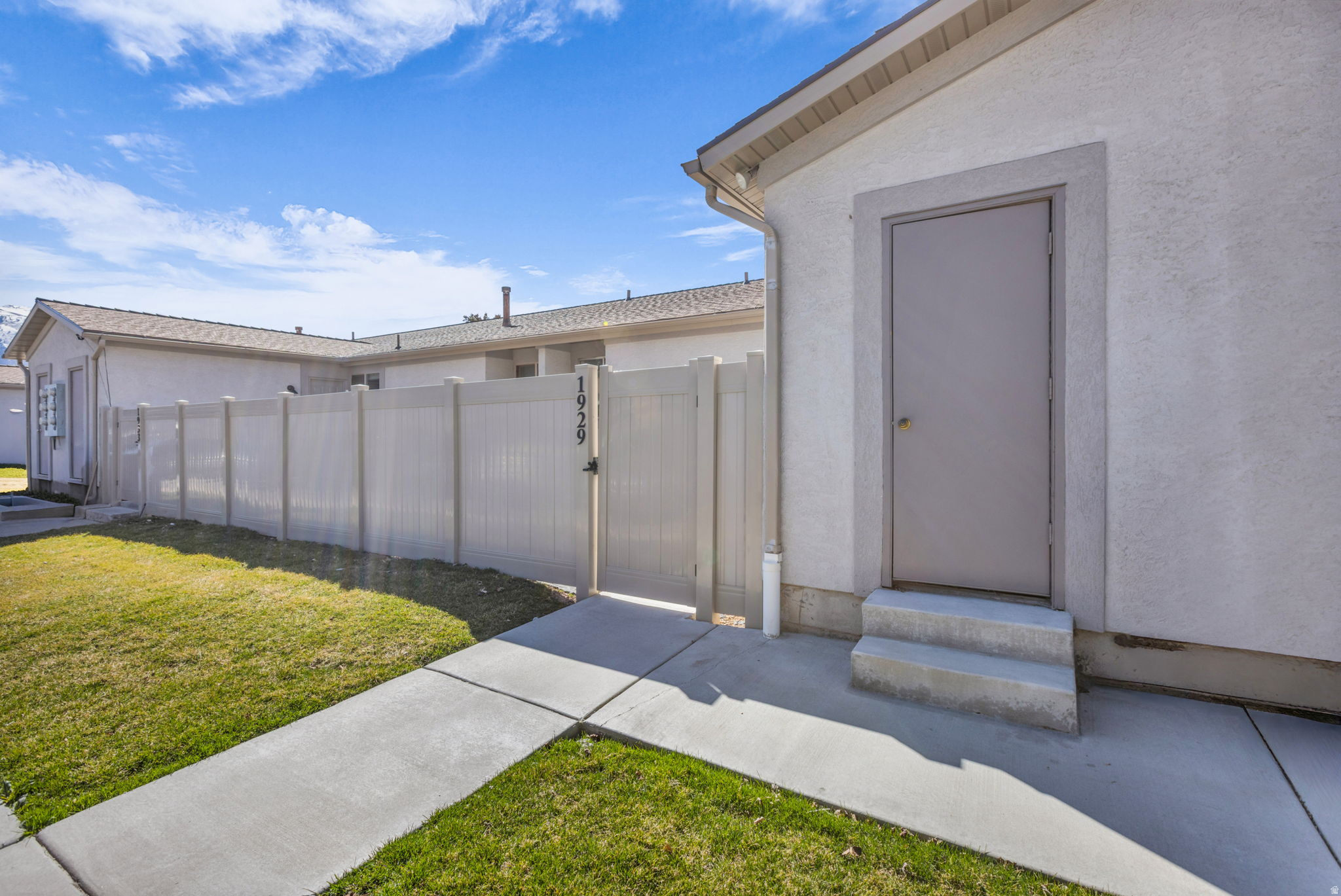 MEADOWS EAST - Residential