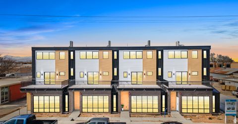 Photo of 4386 S 900 E, Millcreek, UT 84124 (MLS # 2118120) Photo of 4386 S 900 E, Millcreek, UT 84124 (MLS # 2118120)