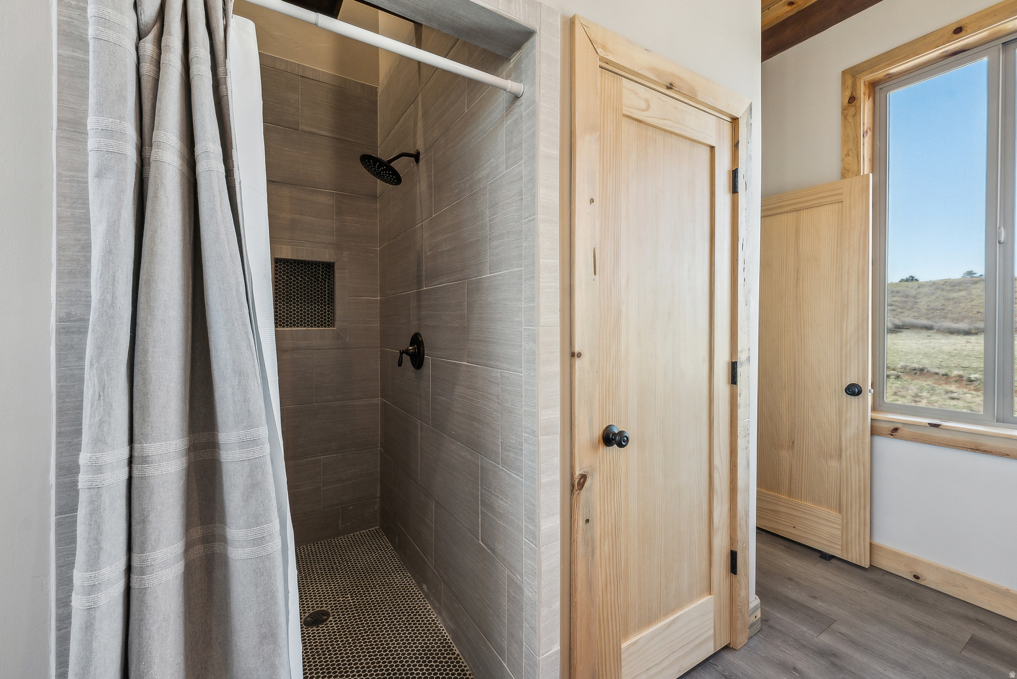 THUNDER RIDGE AIR - Residential