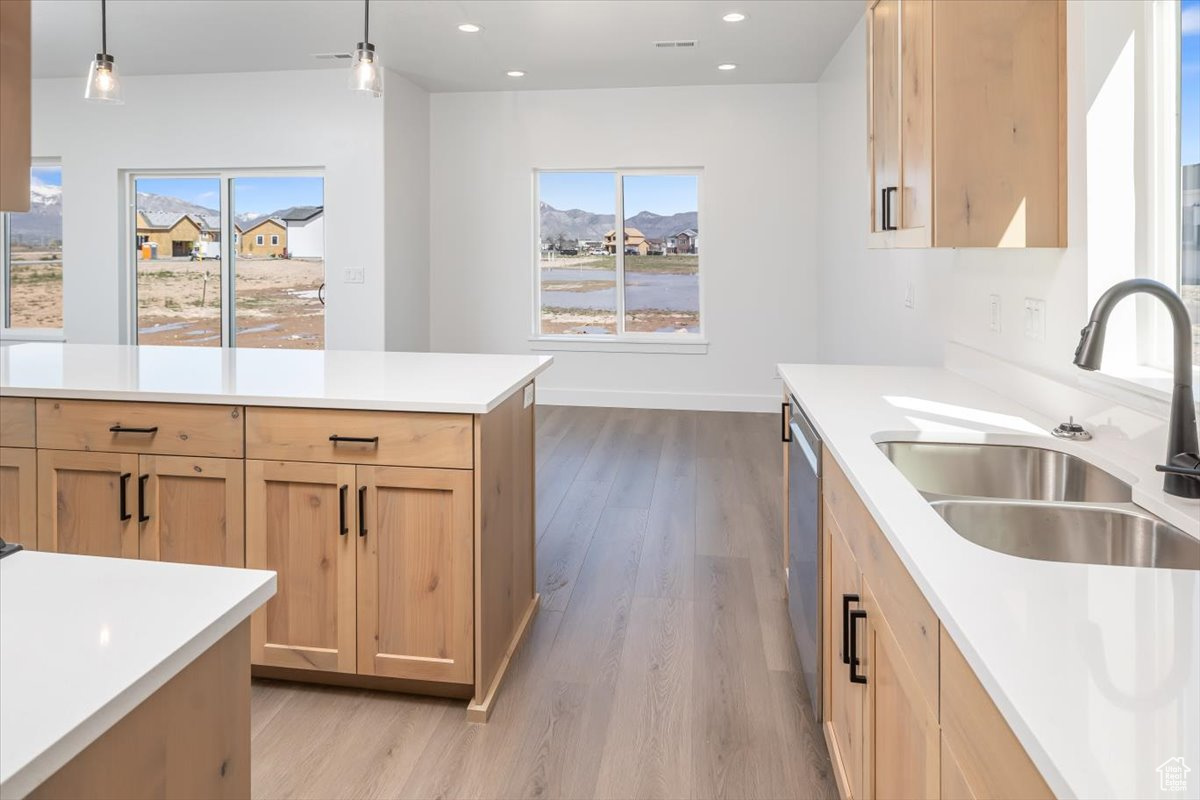 WINSTON PARK - Residential