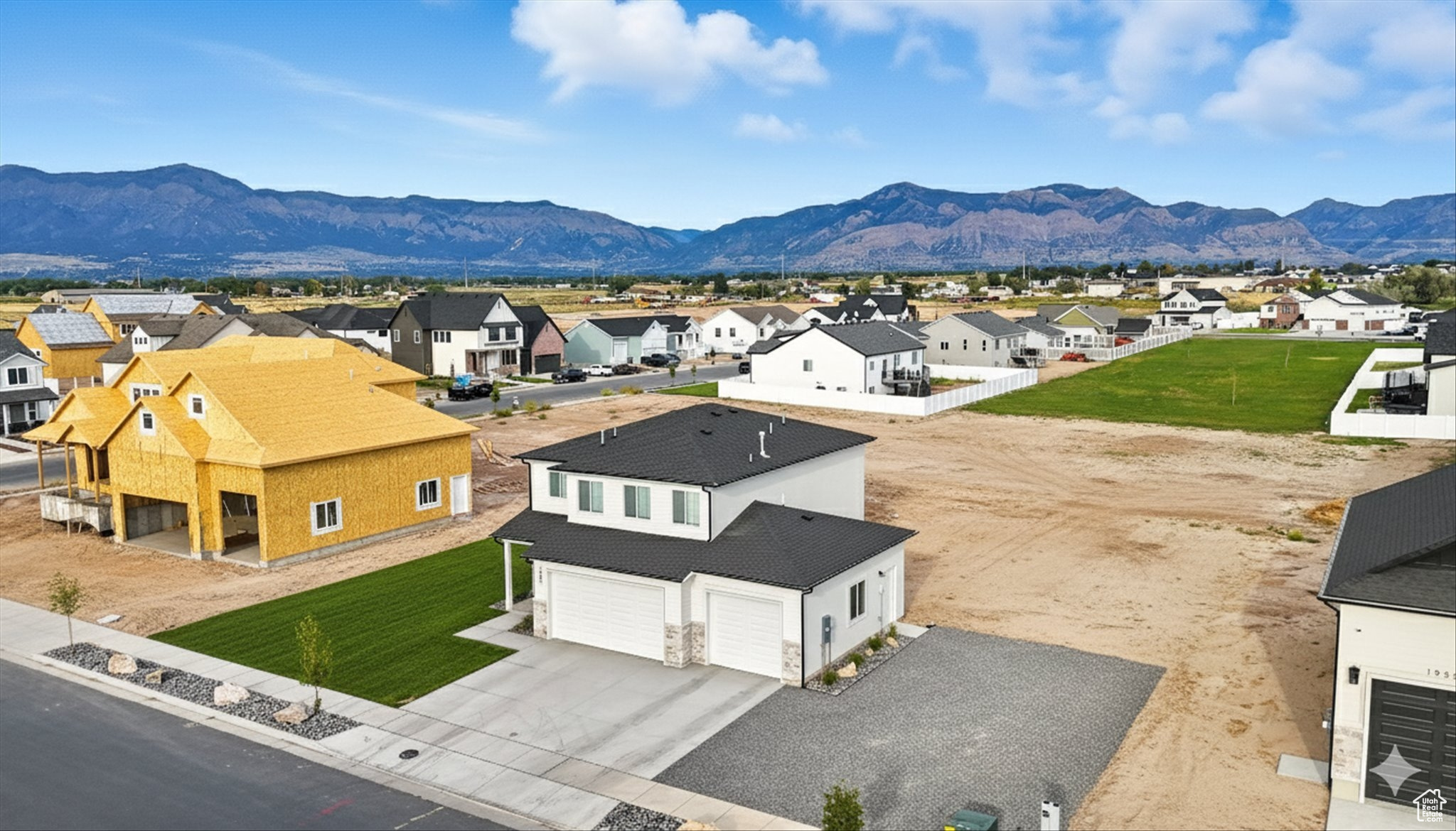 WINSTON PARK - Residential