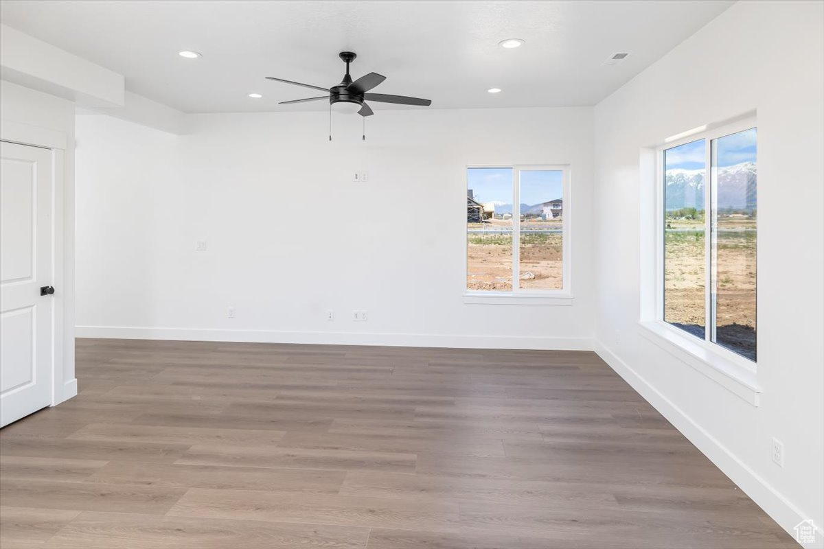 WINSTON PARK - Residential
