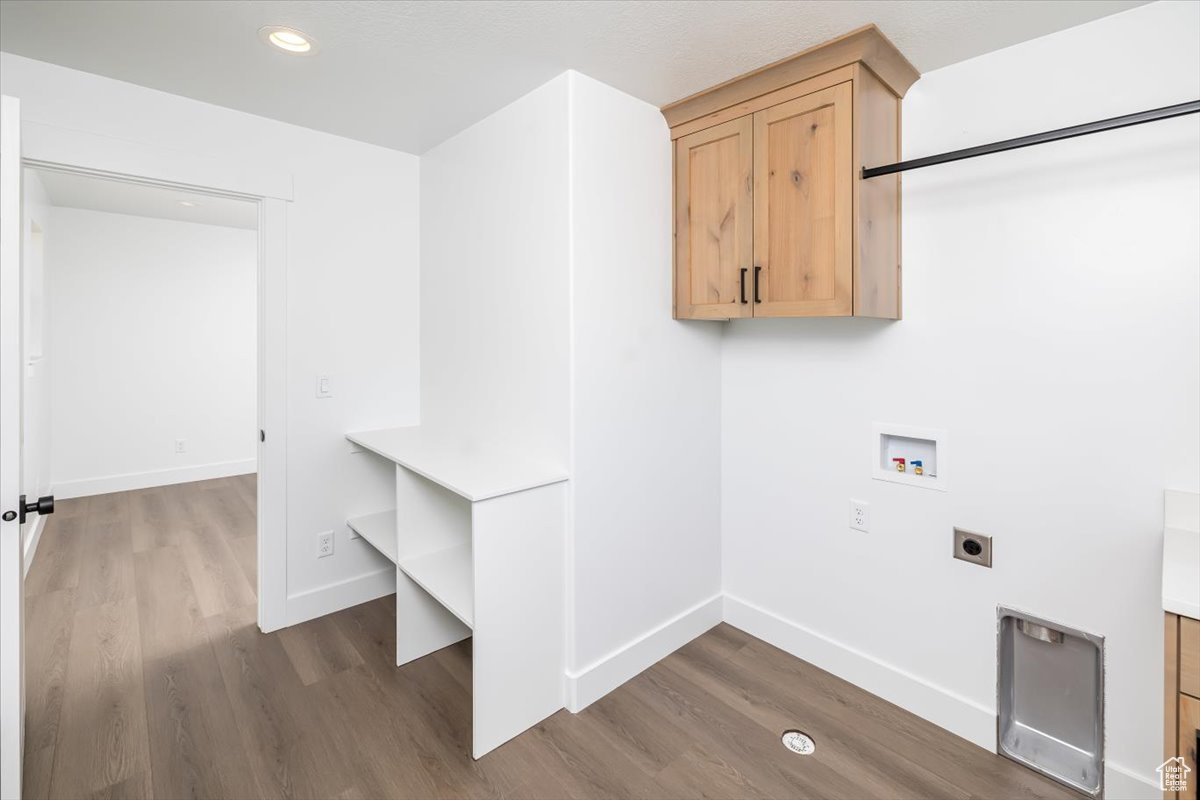 WINSTON PARK - Residential