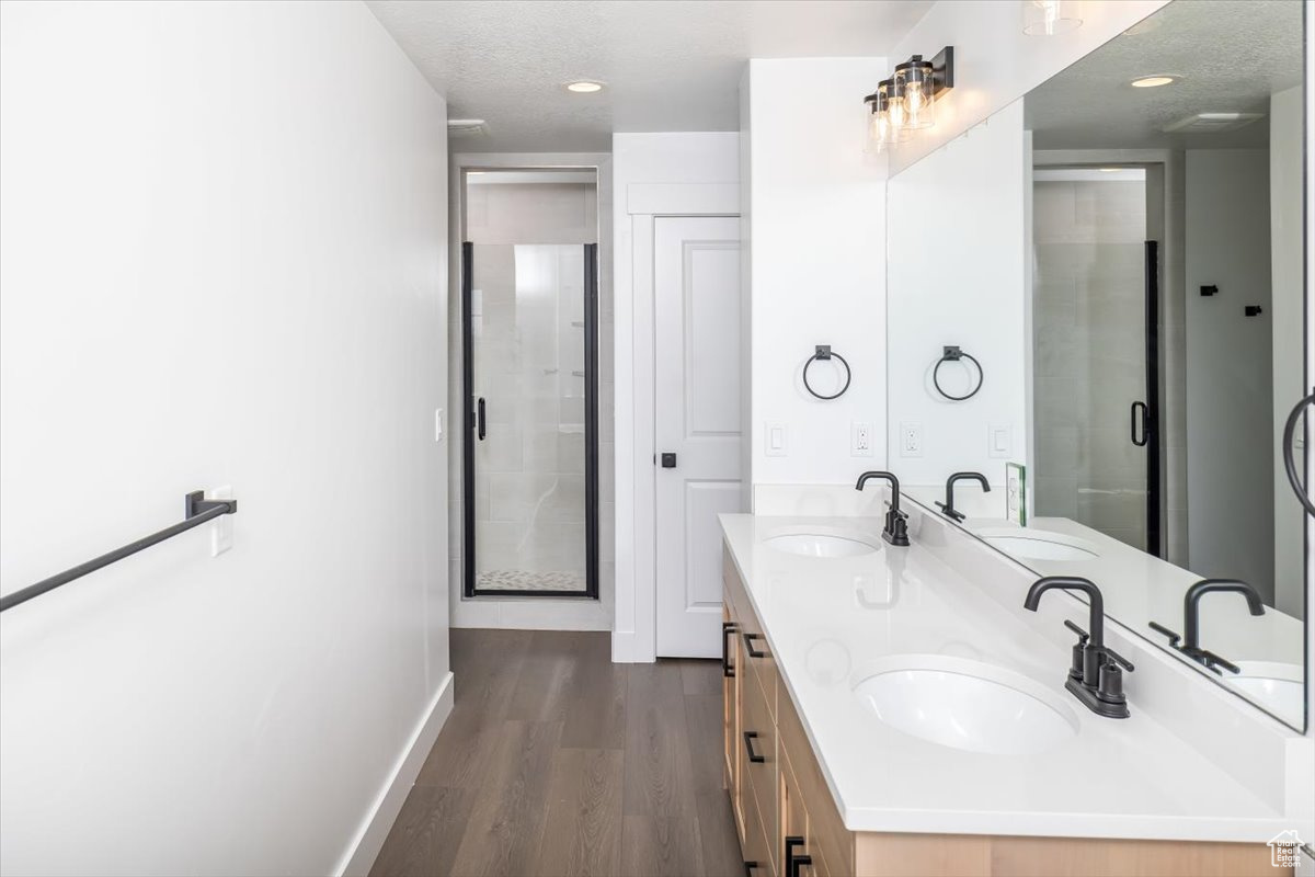 WINSTON PARK - Residential
