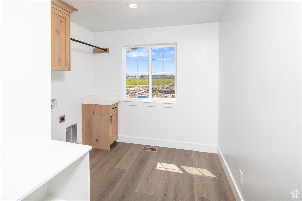 WINSTON PARK - Residential