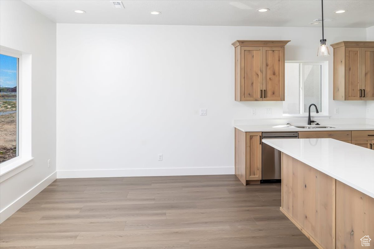WINSTON PARK - Residential