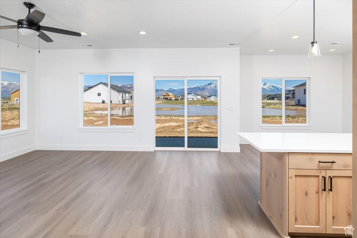 WINSTON PARK - Residential