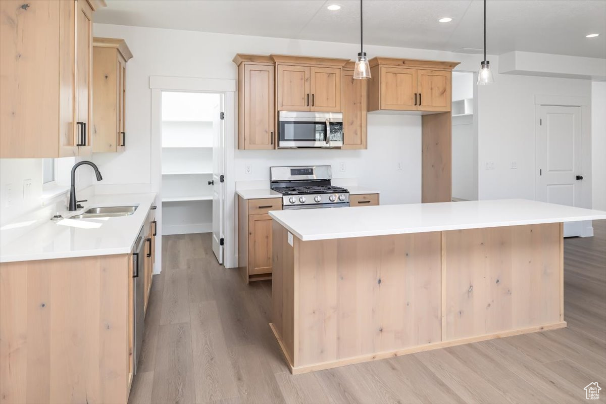 WINSTON PARK - Residential