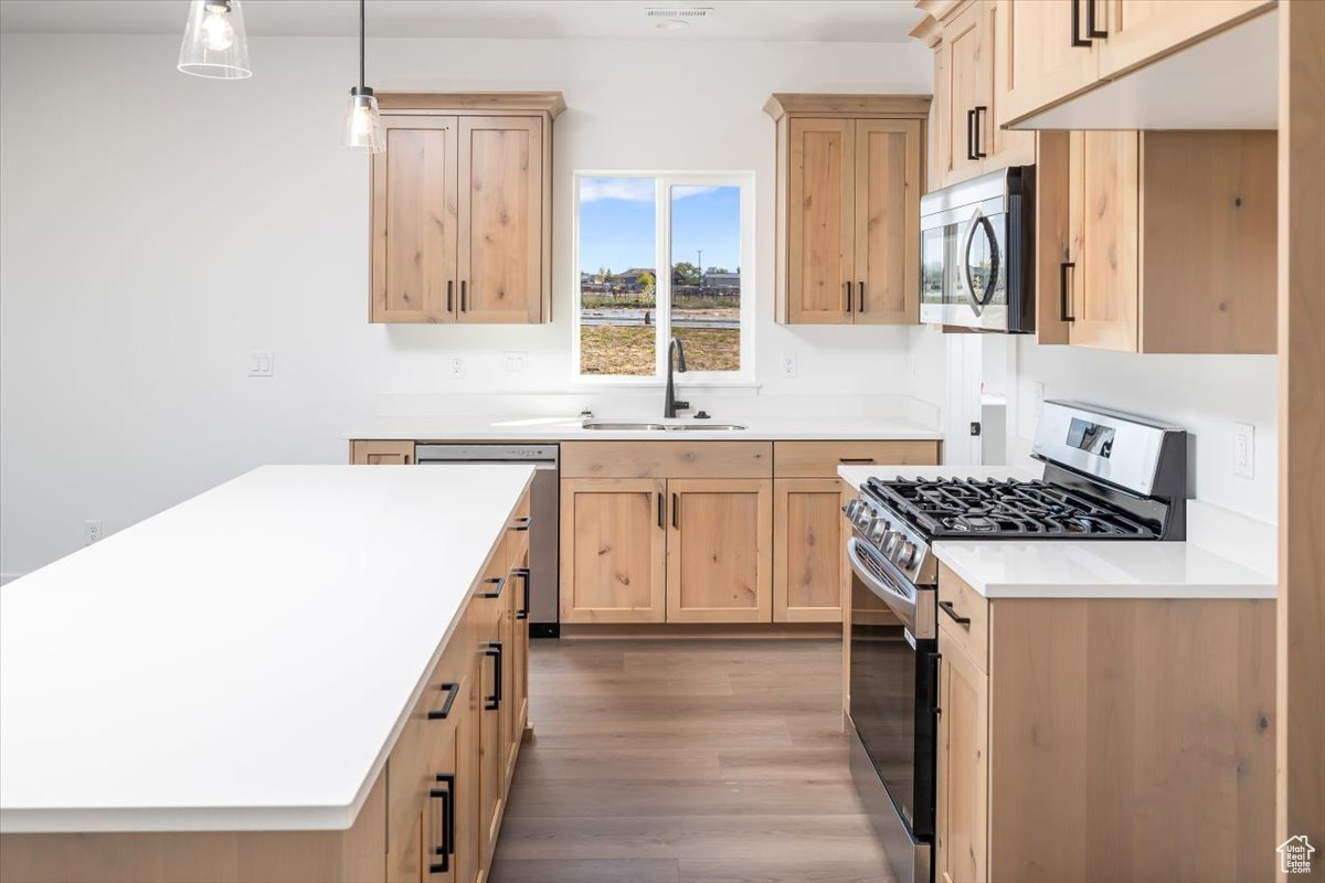 WINSTON PARK - Residential