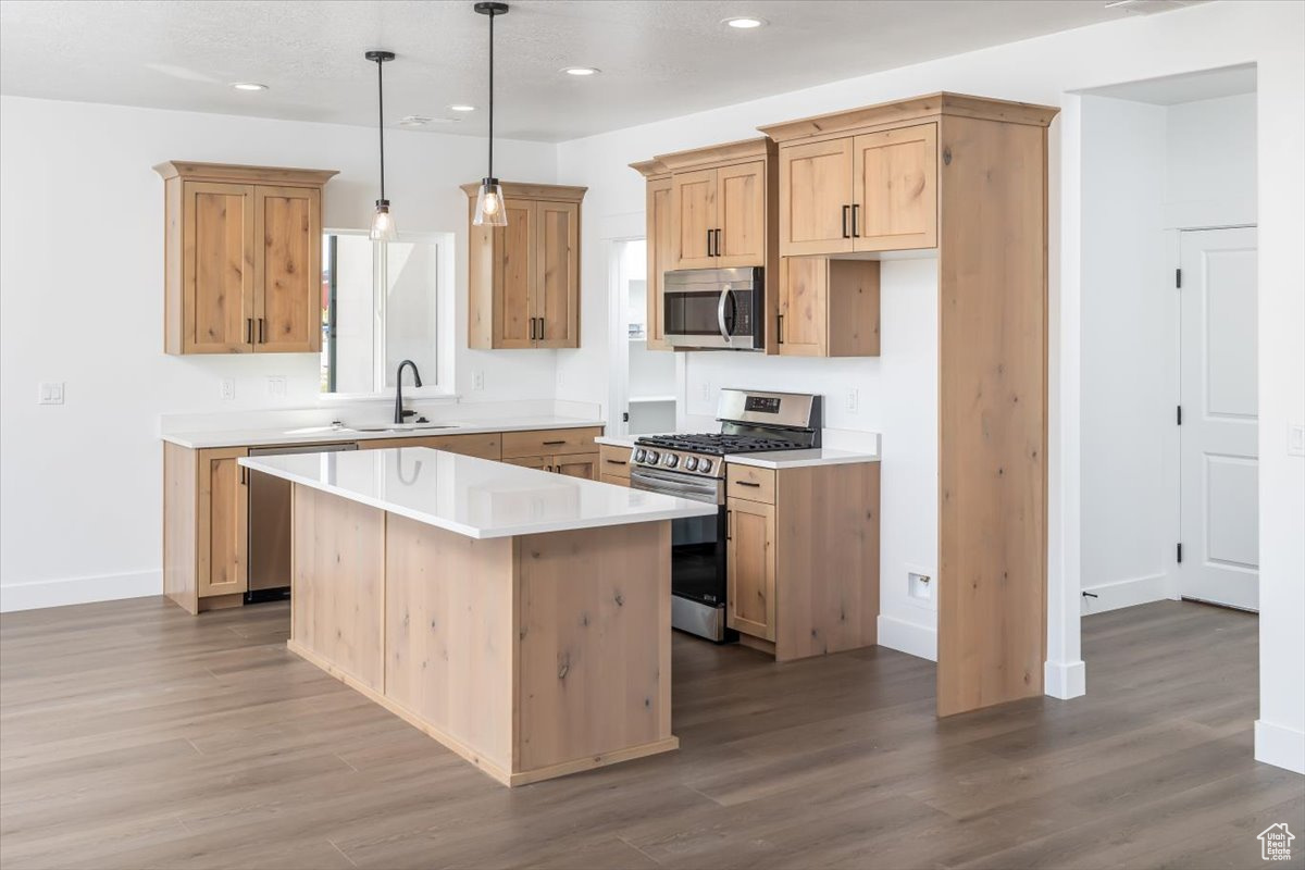 WINSTON PARK - Residential