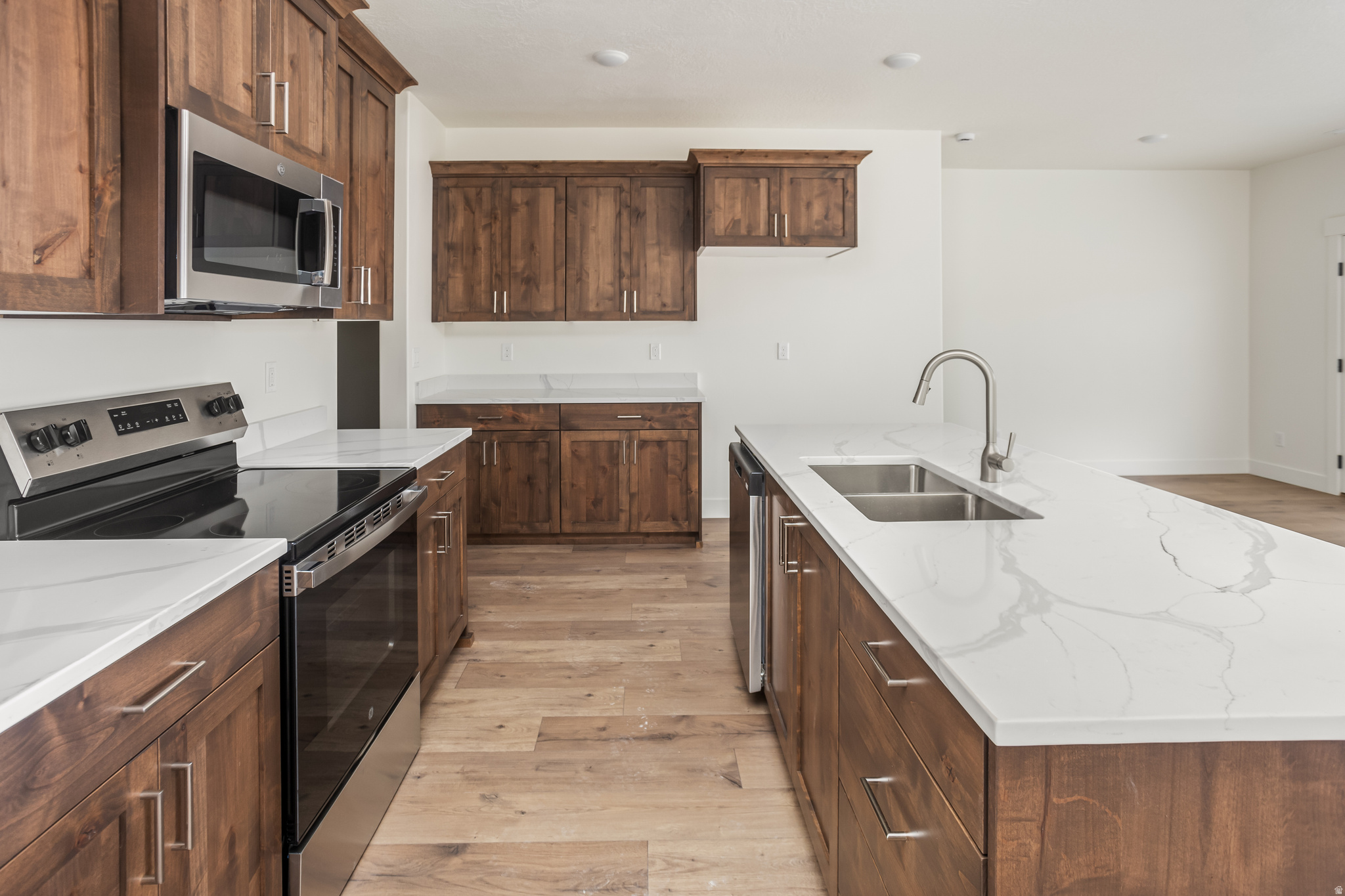 ASHLEE MEADOWS - Residential