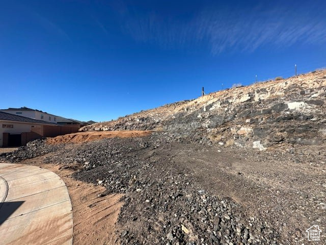 PAINTED SANDS - Residential