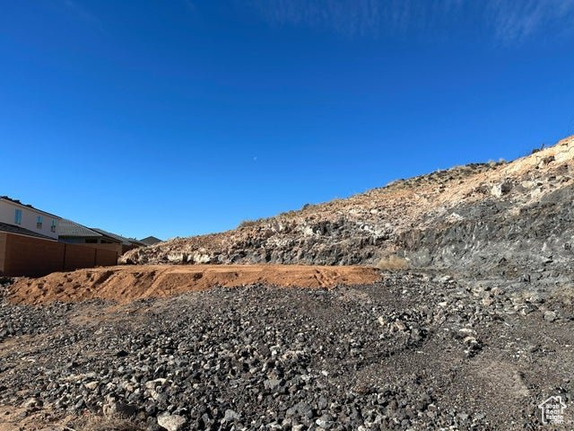 PAINTED SANDS - Residential