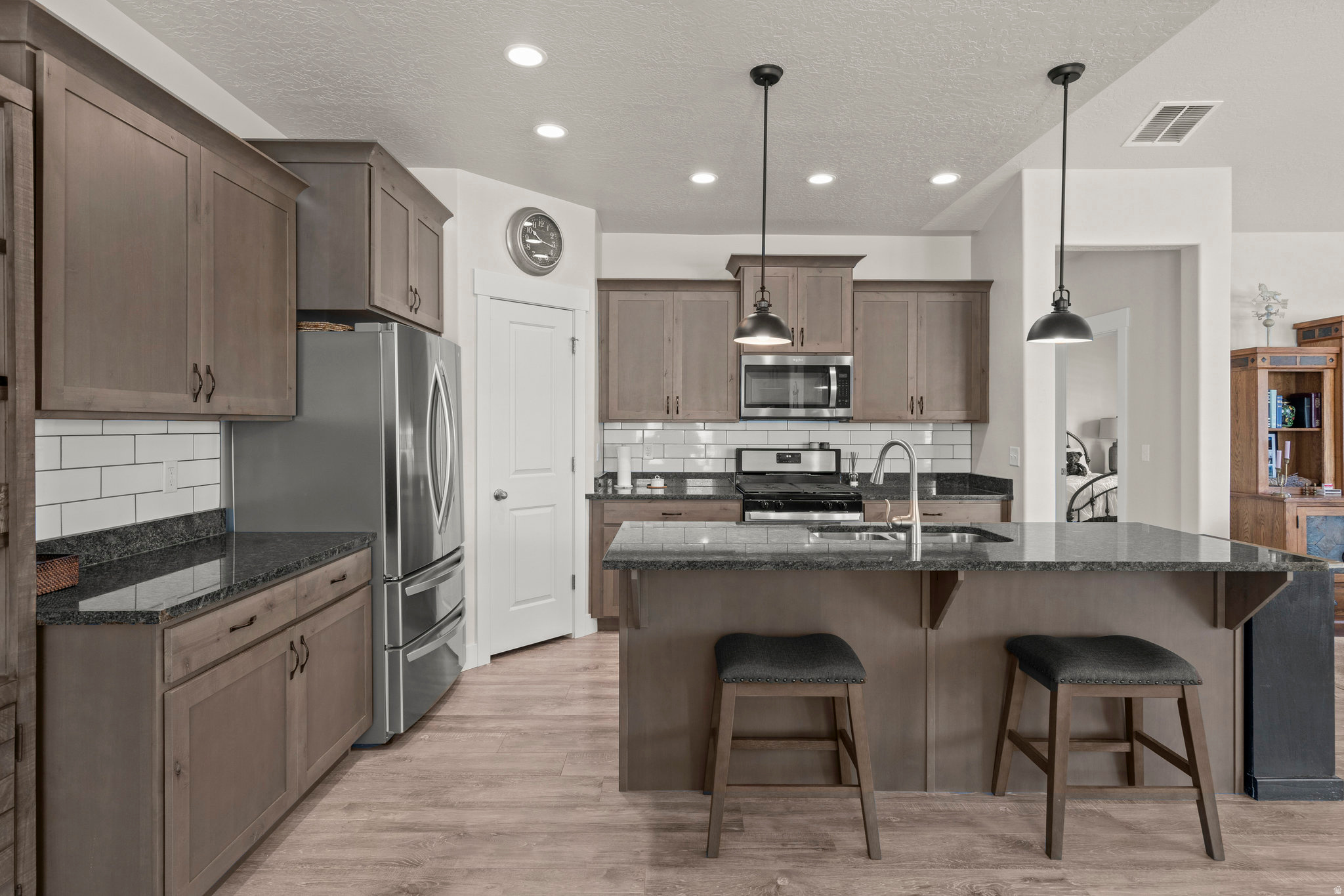 SALEM RIDGE - Residential Income