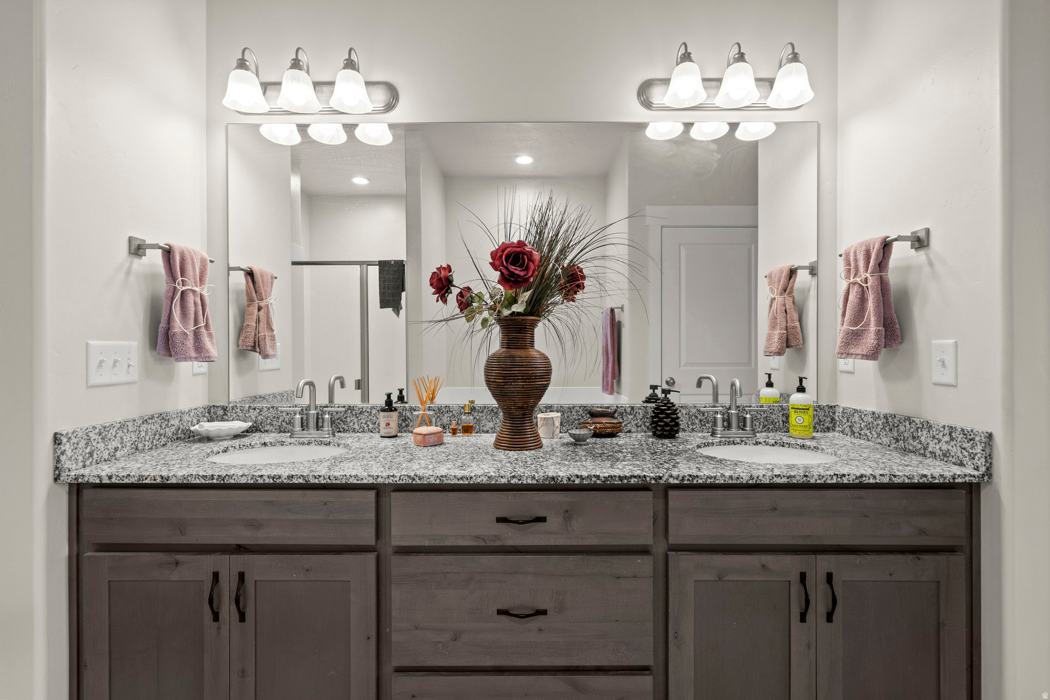 SALEM RIDGE - Residential Income