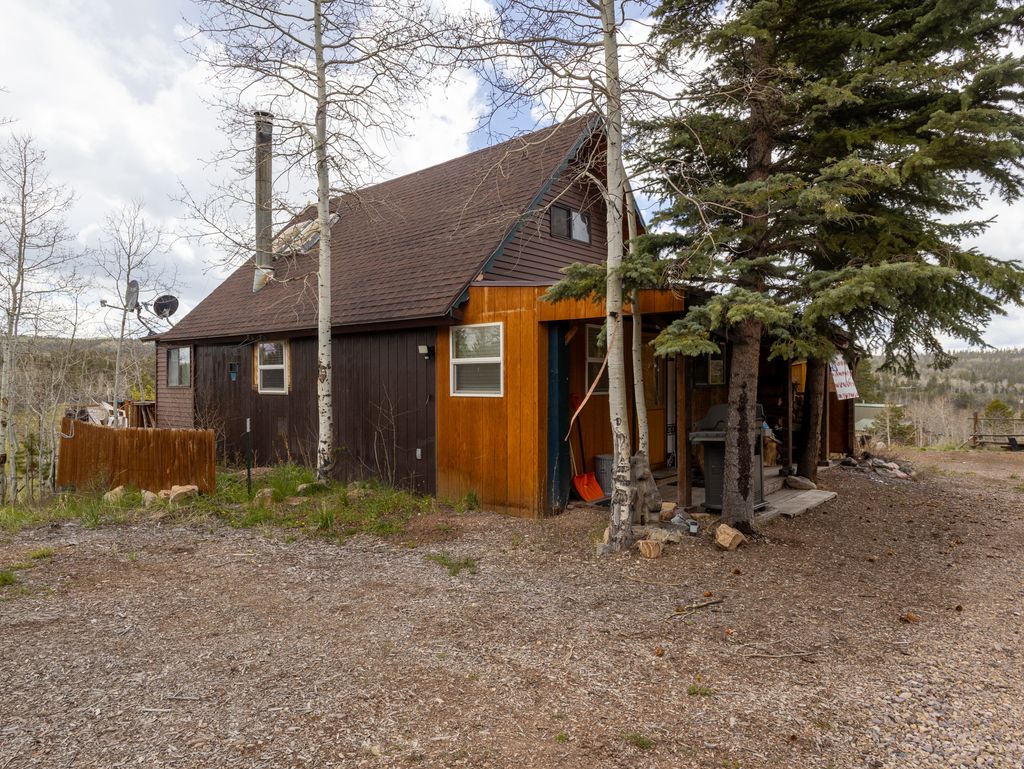 Photo of 5082 PINE CREST RD, Kamas, UT 84036 (MLS # 2160303)
