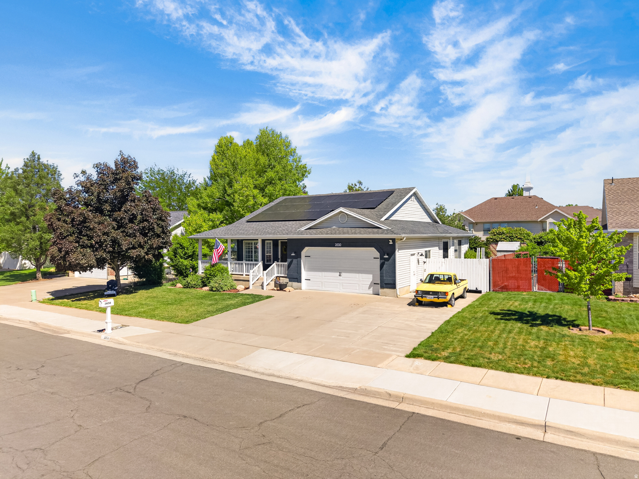 WINDSOR MEADOWS - Residential