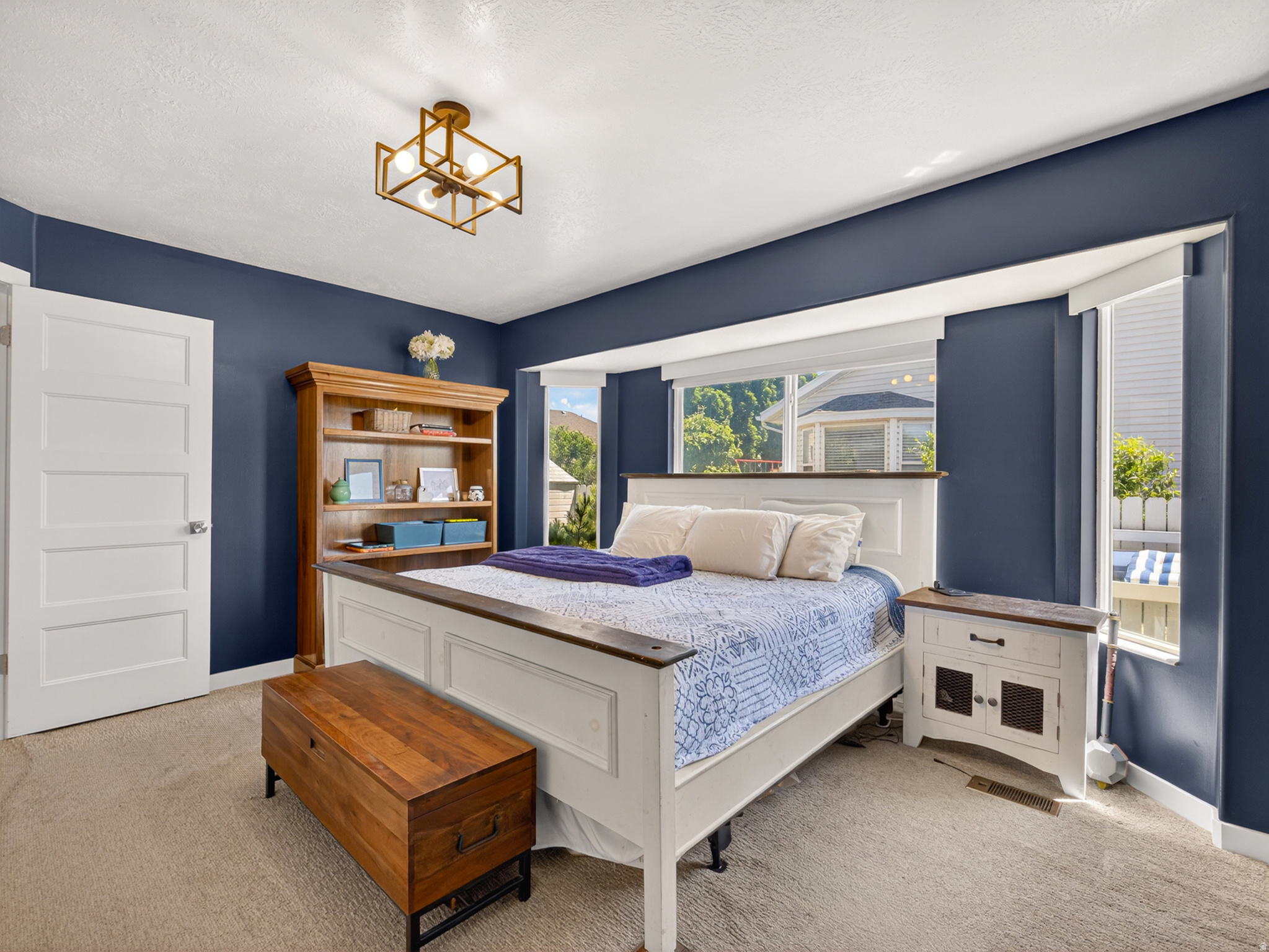 WINDSOR MEADOWS - Residential