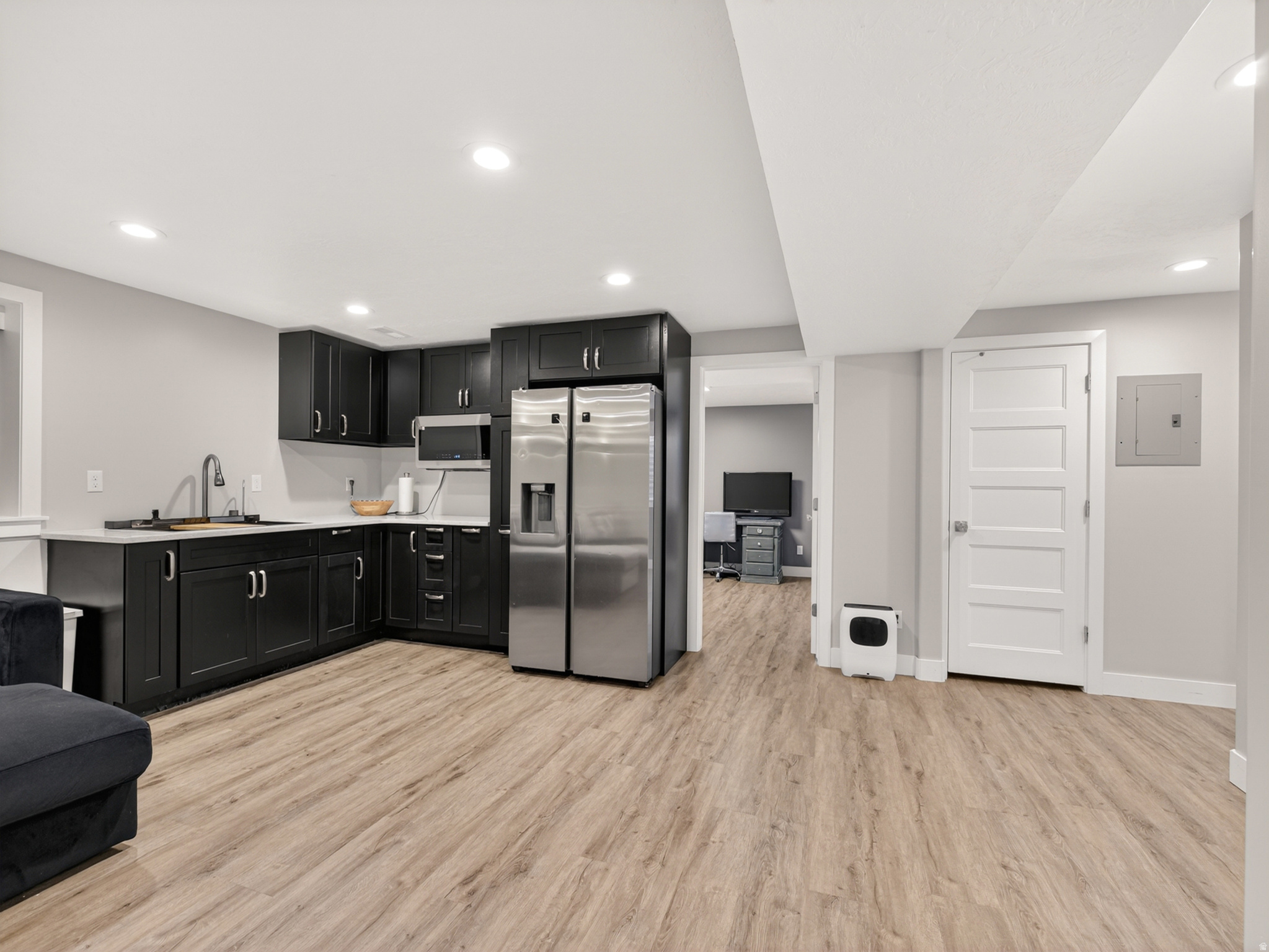 WINDSOR MEADOWS - Residential