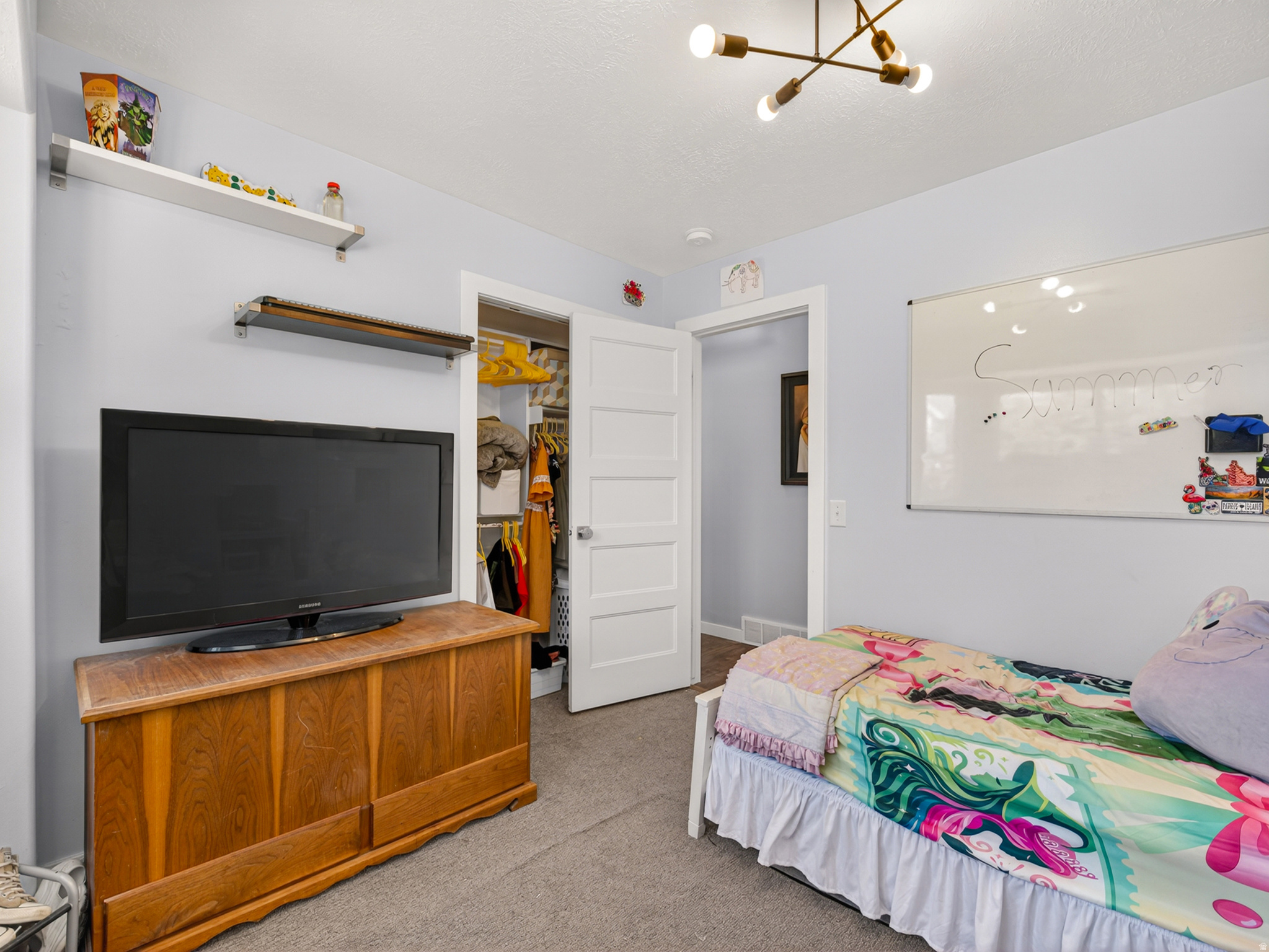 WINDSOR MEADOWS - Residential