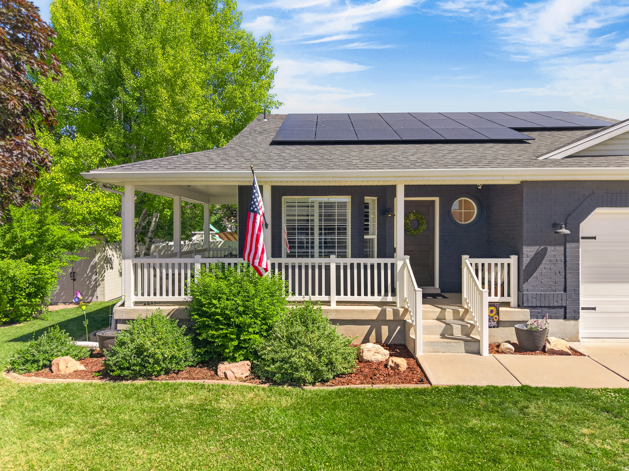 WINDSOR MEADOWS - Residential