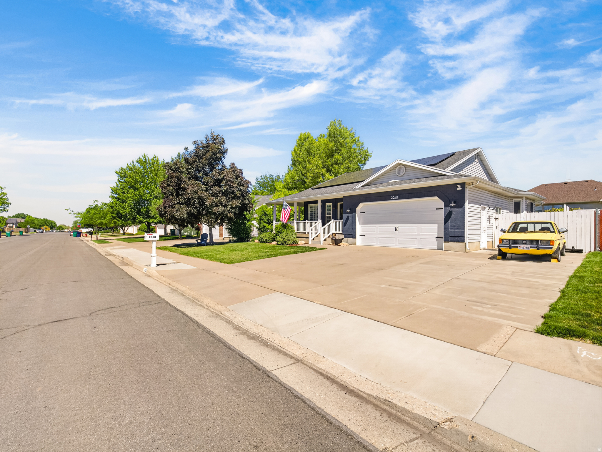 WINDSOR MEADOWS - Residential