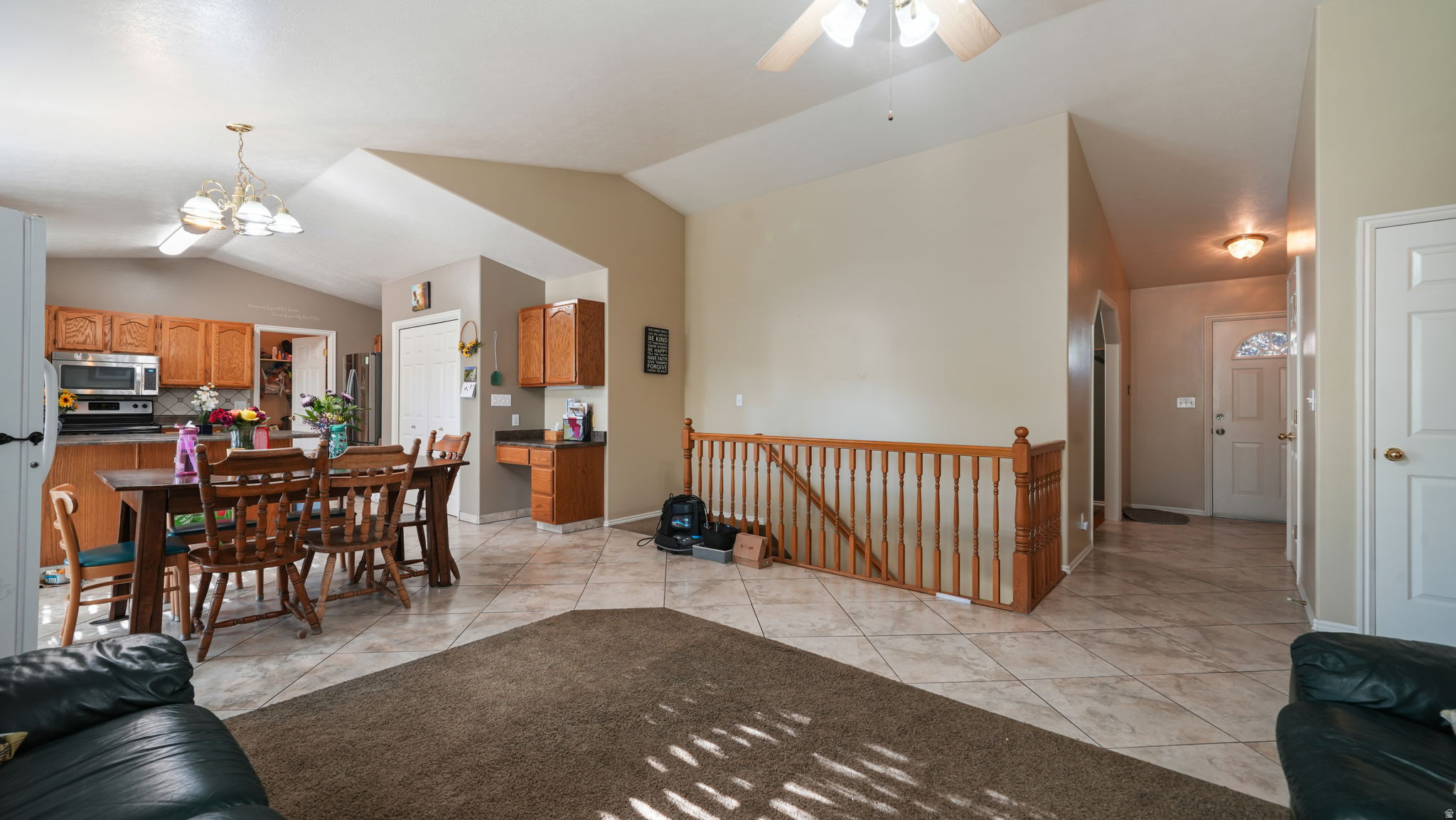 COUNTRY COVE - Residential