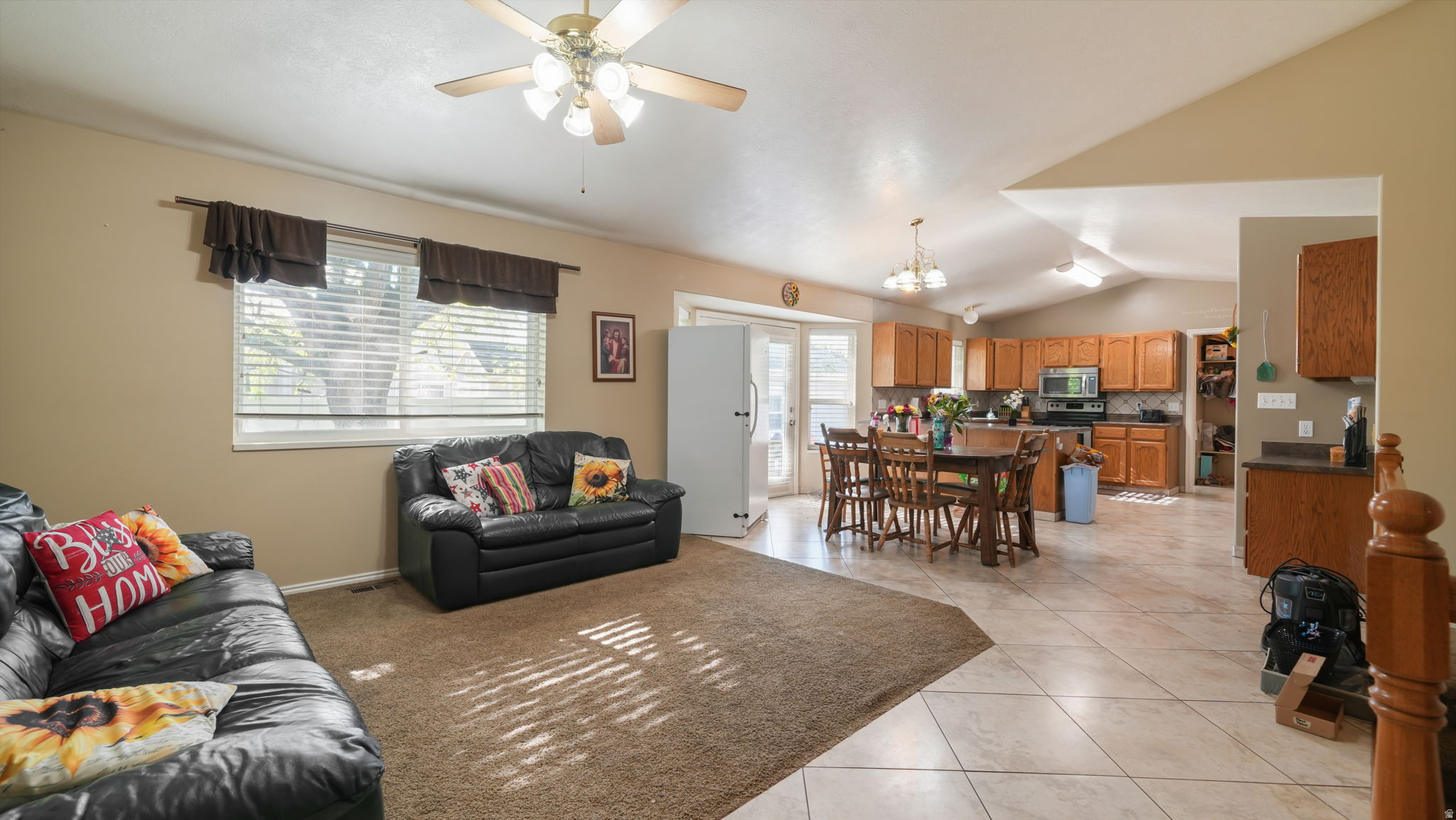 COUNTRY COVE - Residential