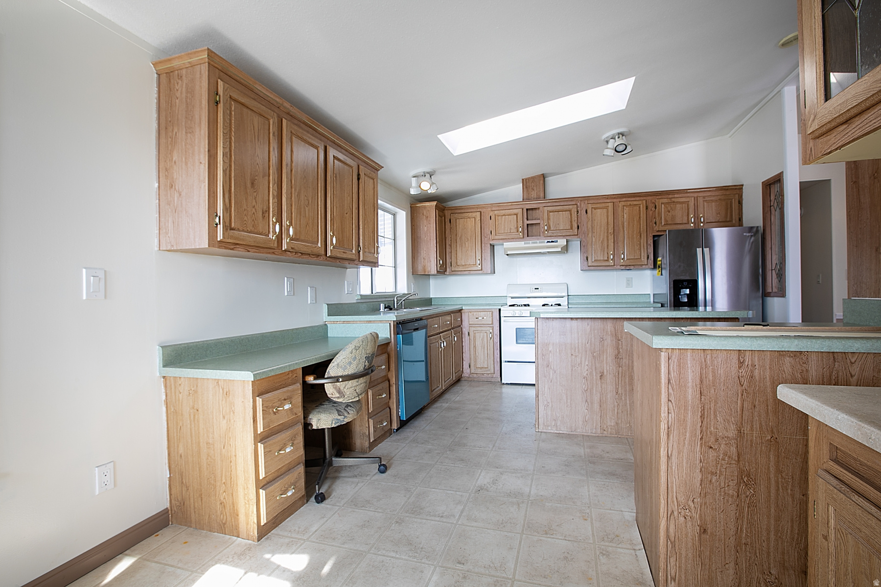 WINDSOR ESTATES - Residential