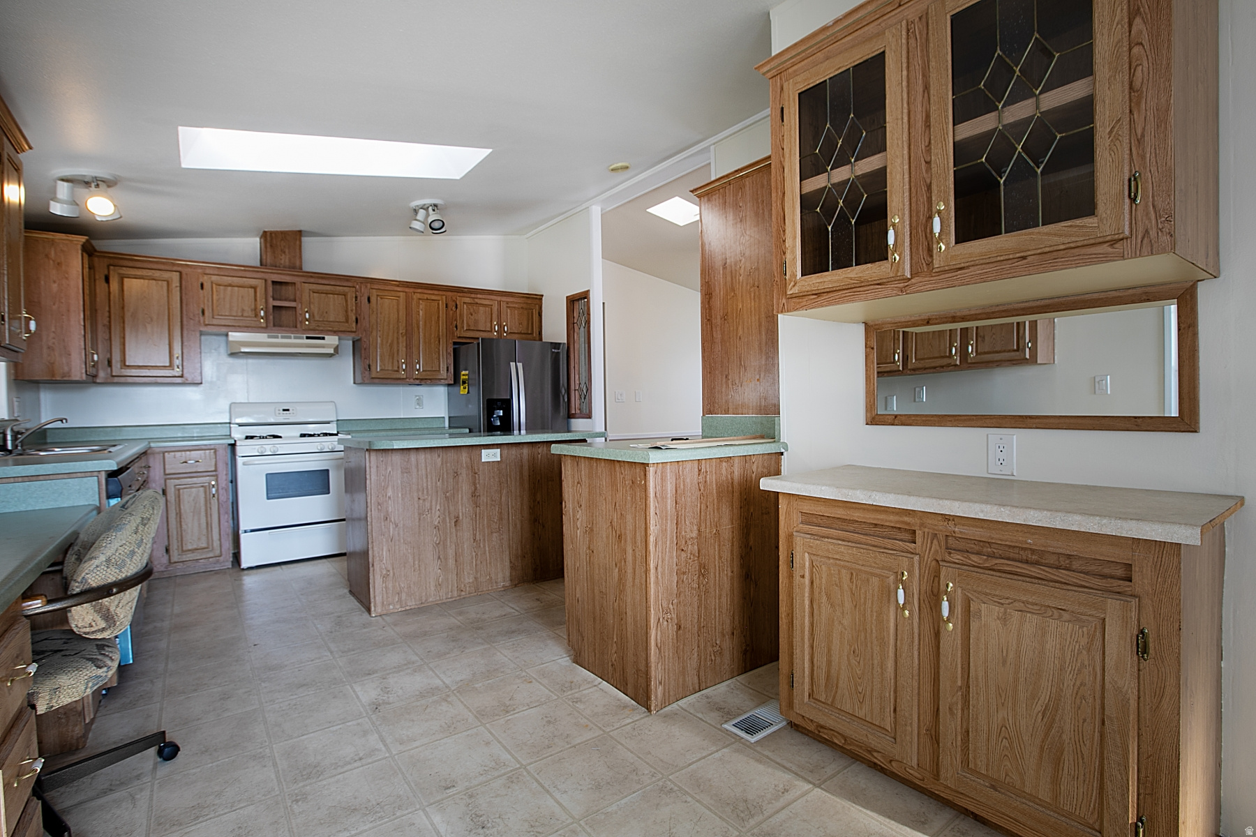 WINDSOR ESTATES - Residential