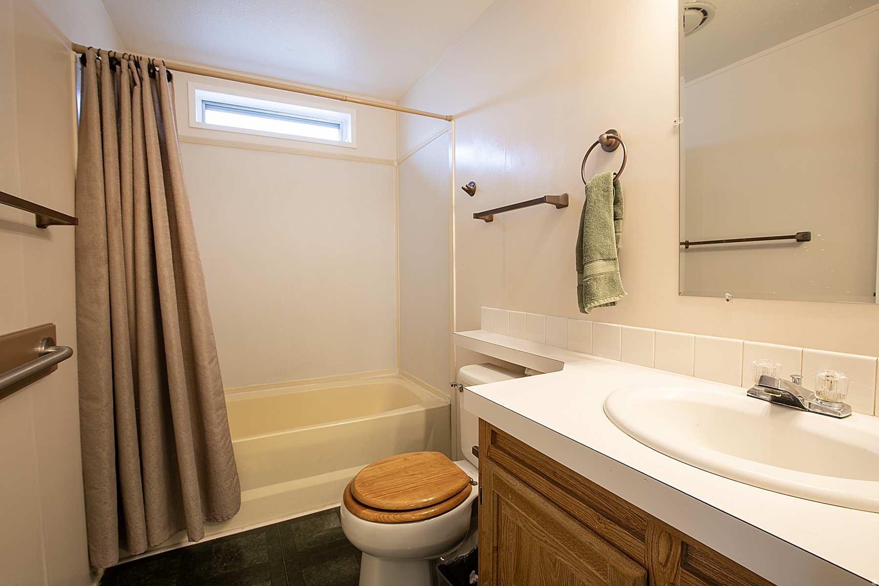 WINDSOR ESTATES - Residential