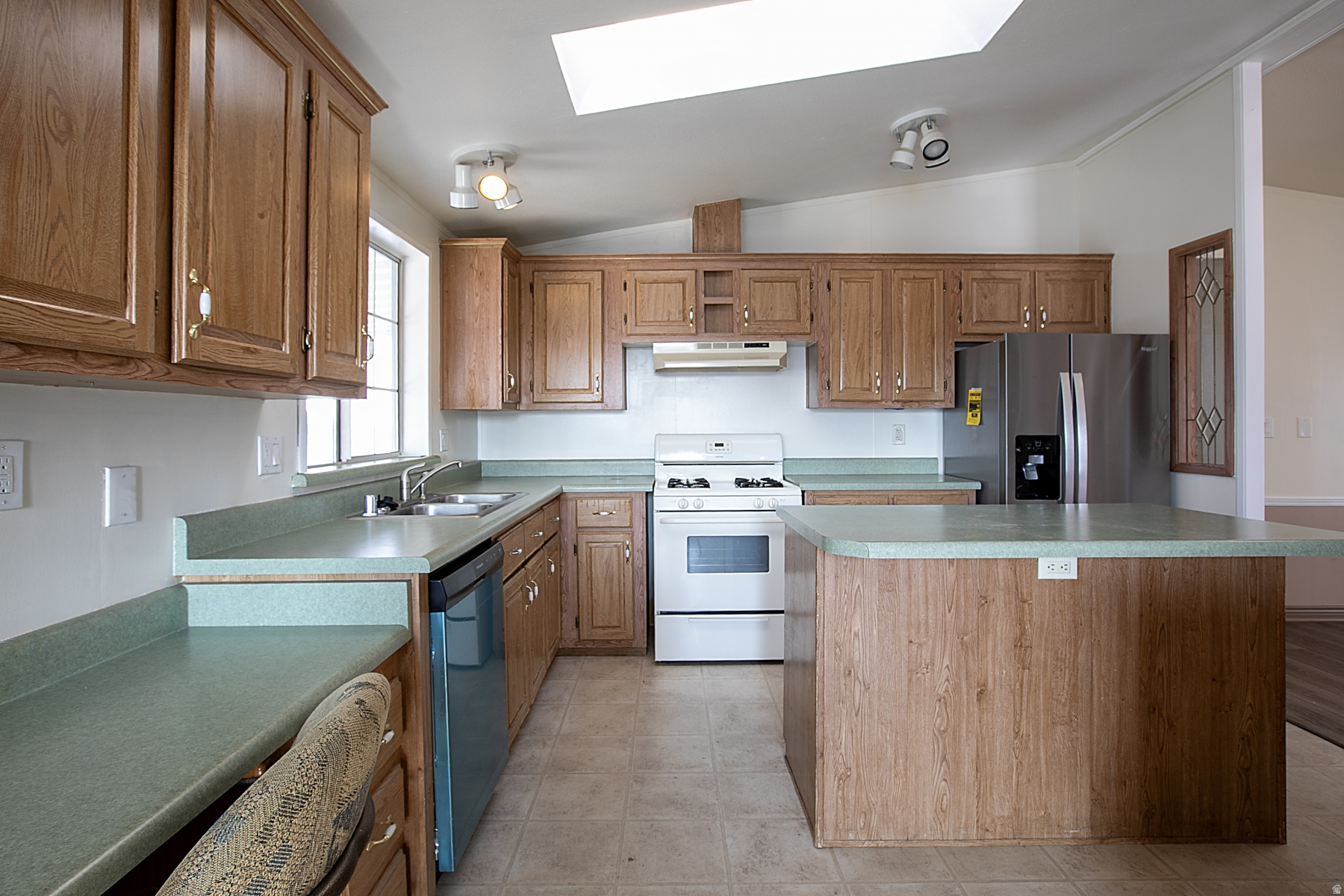 WINDSOR ESTATES - Residential