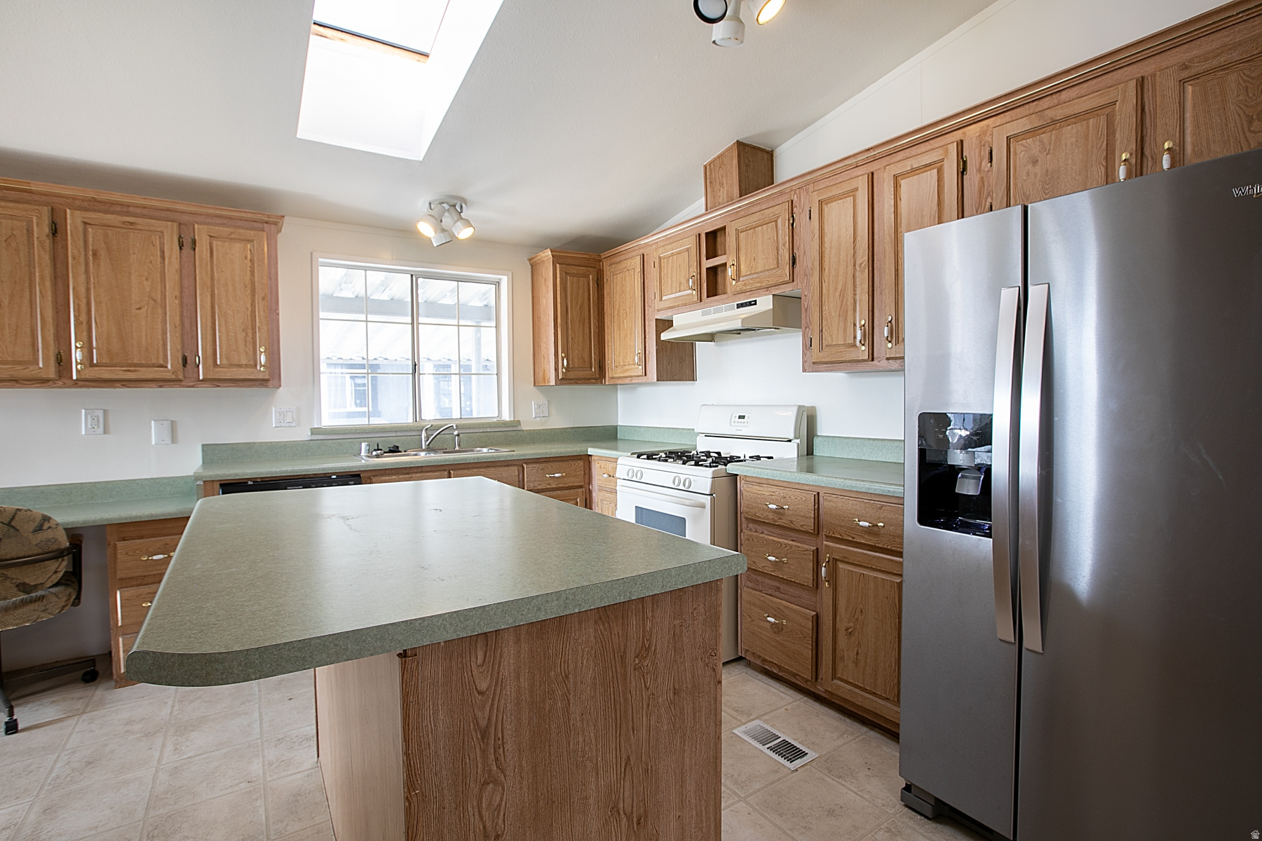 WINDSOR ESTATES - Residential