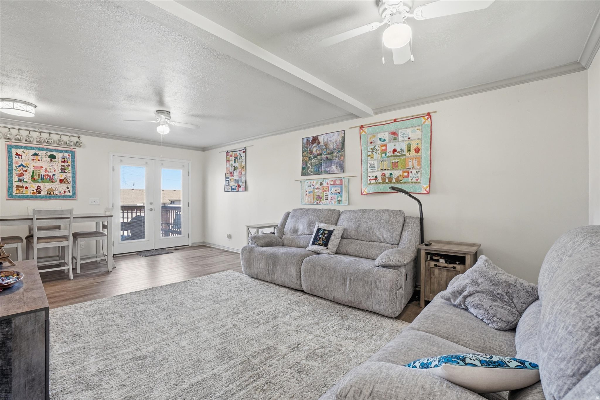 HOLMES PARK - Residential