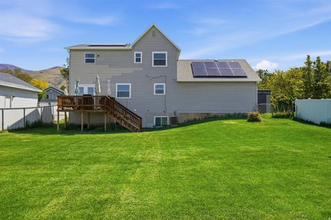 Tiny photo for 845 N 275 W, Bountiful, UT 84010 (MLS # 2155460)