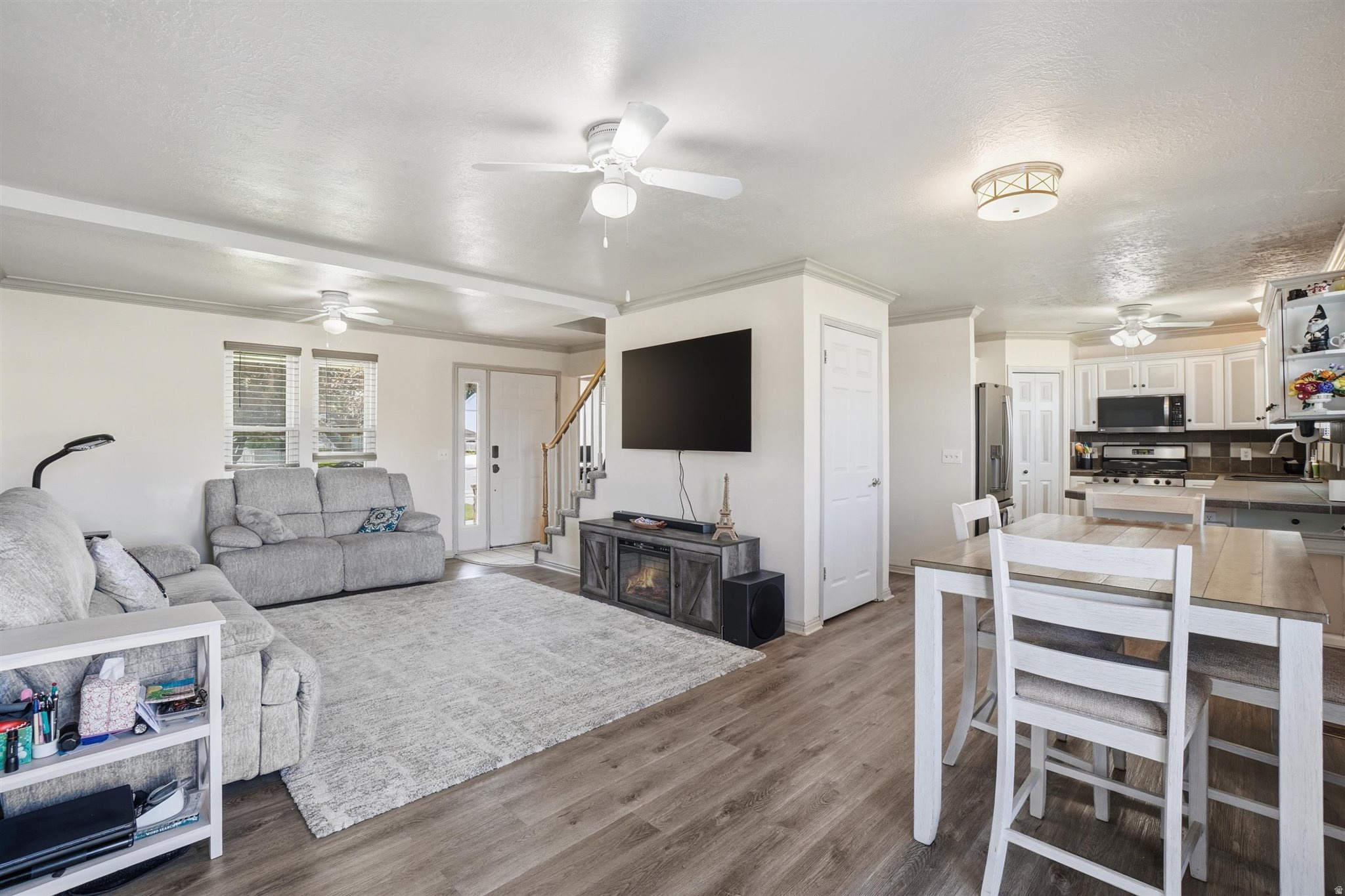 HOLMES PARK - Residential