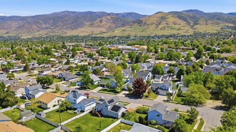 Tiny photo for 845 N 275 W, Bountiful, UT 84010 (MLS # 2155460)