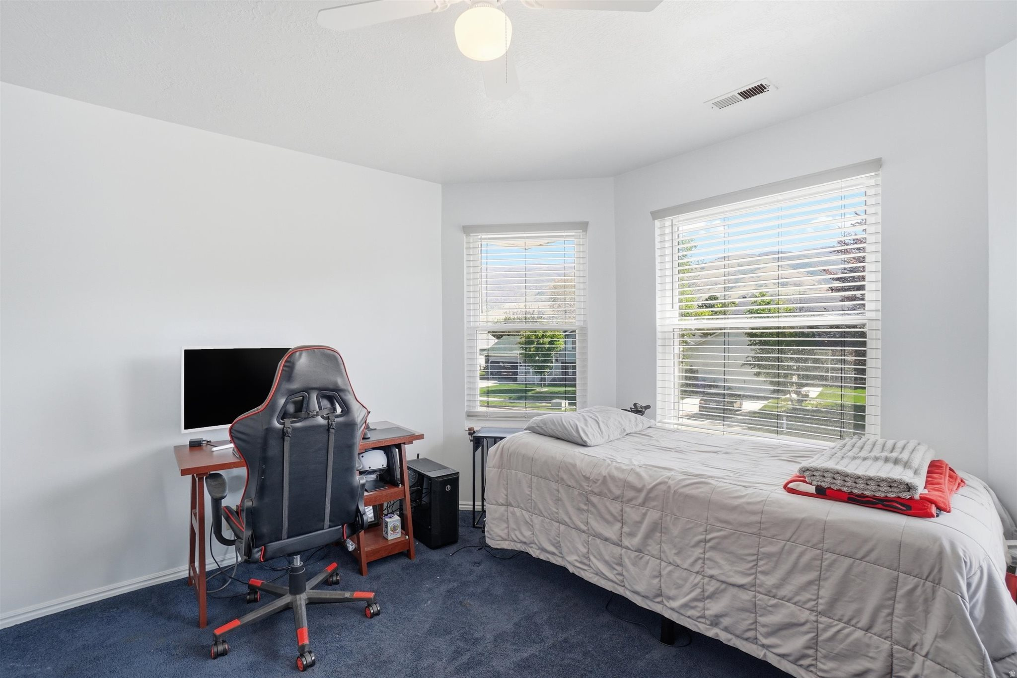 HOLMES PARK - Residential