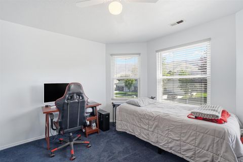 Tiny photo for 845 N 275 W, Bountiful, UT 84010 (MLS # 2155460)
