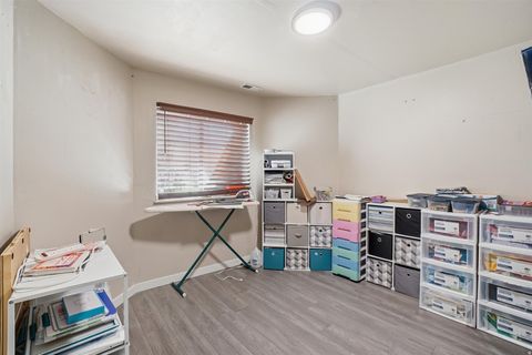 Tiny photo for 845 N 275 W, Bountiful, UT 84010 (MLS # 2155460)