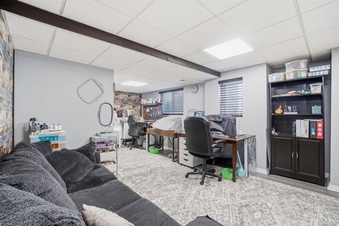 Tiny photo for 845 N 275 W, Bountiful, UT 84010 (MLS # 2155460)