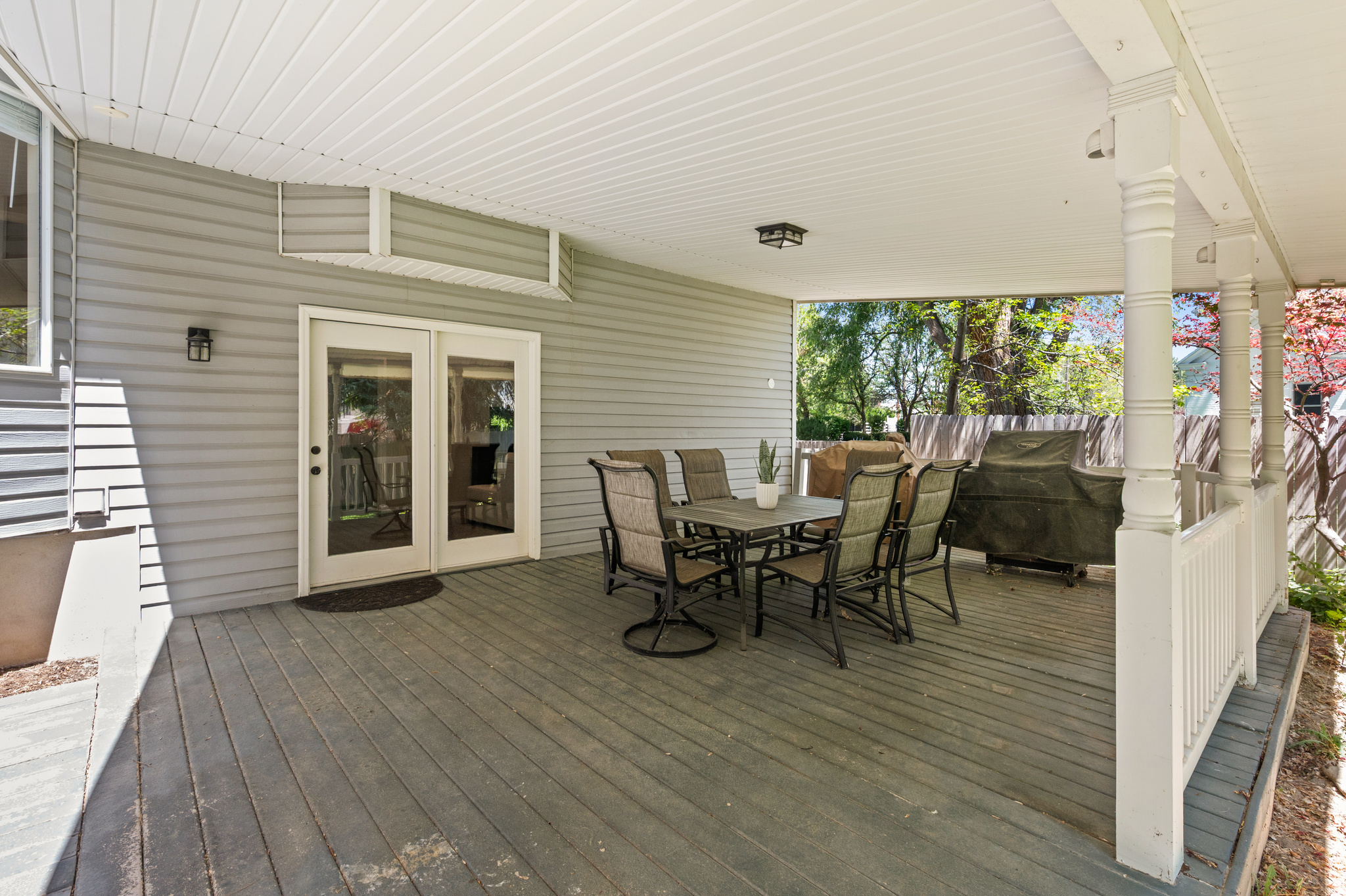 COUNTRY CREEK - Residential