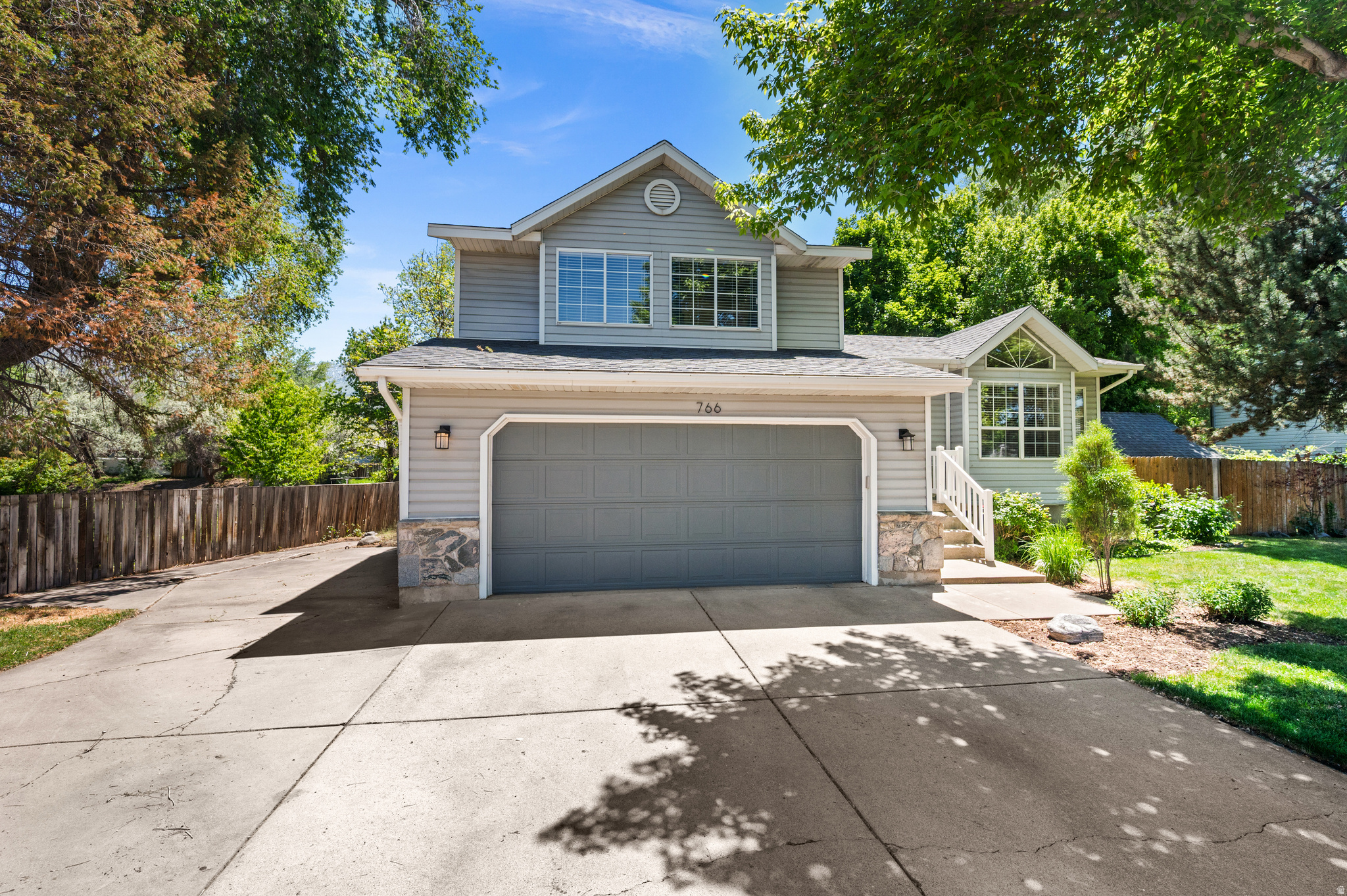 COUNTRY CREEK - Residential
