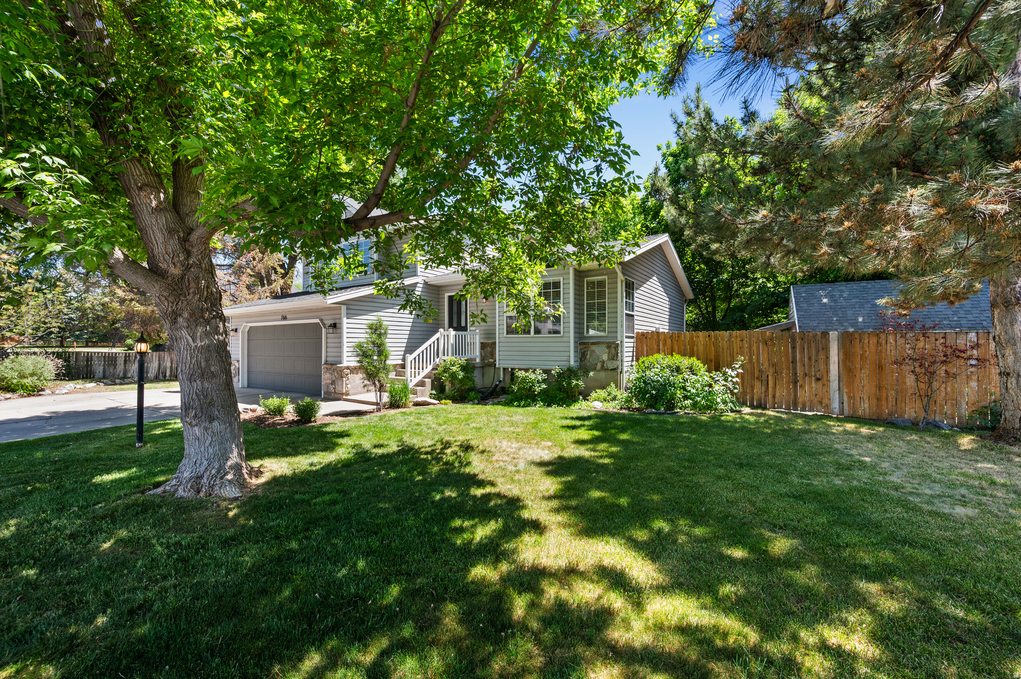 COUNTRY CREEK - Residential