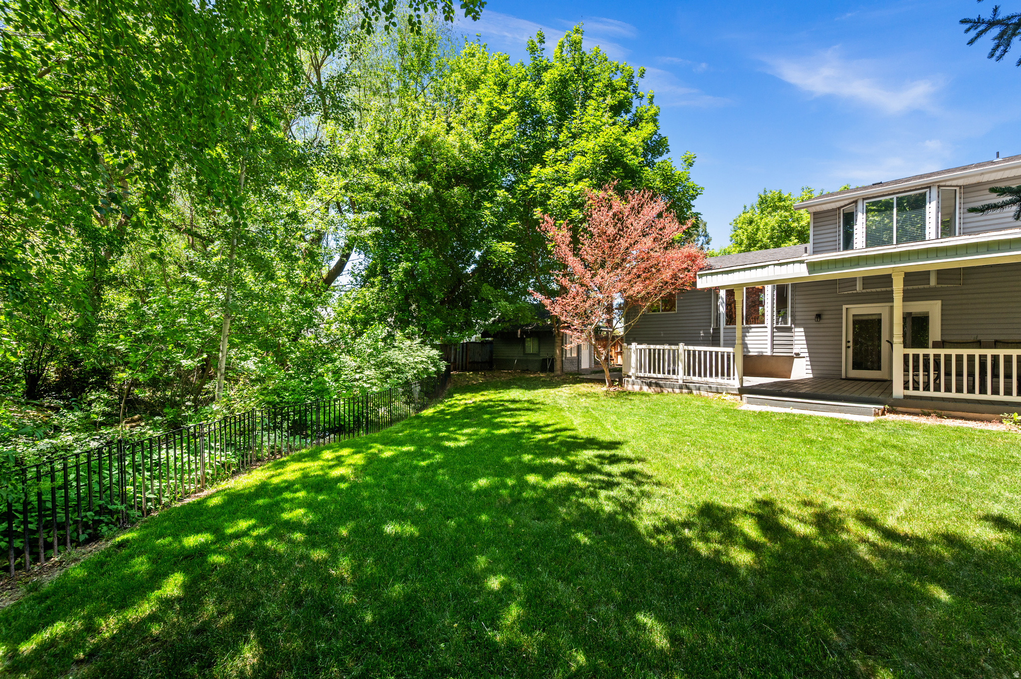 COUNTRY CREEK - Residential