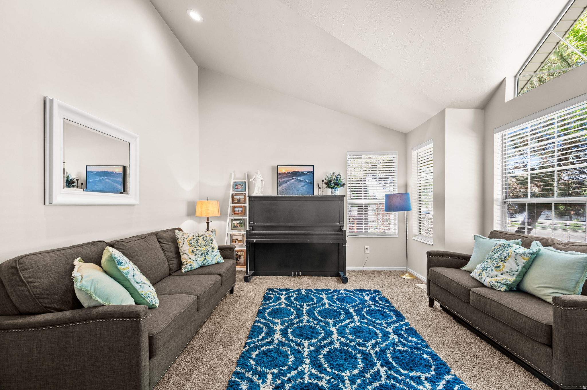 COUNTRY CREEK - Residential