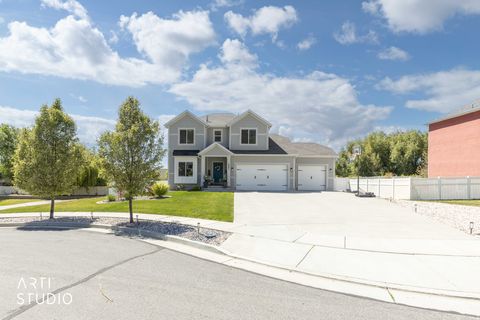 Tiny photo for 2681 N 1200 E, North Ogden, UT 84414 (MLS # 2156081)