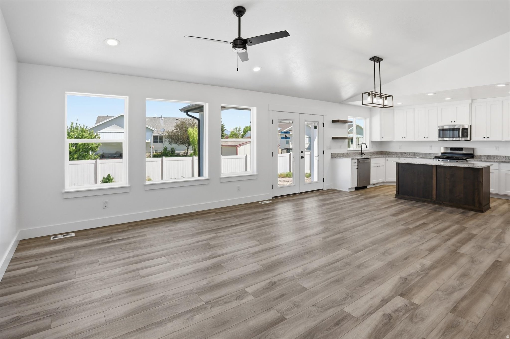 KIRKLAND - Residential