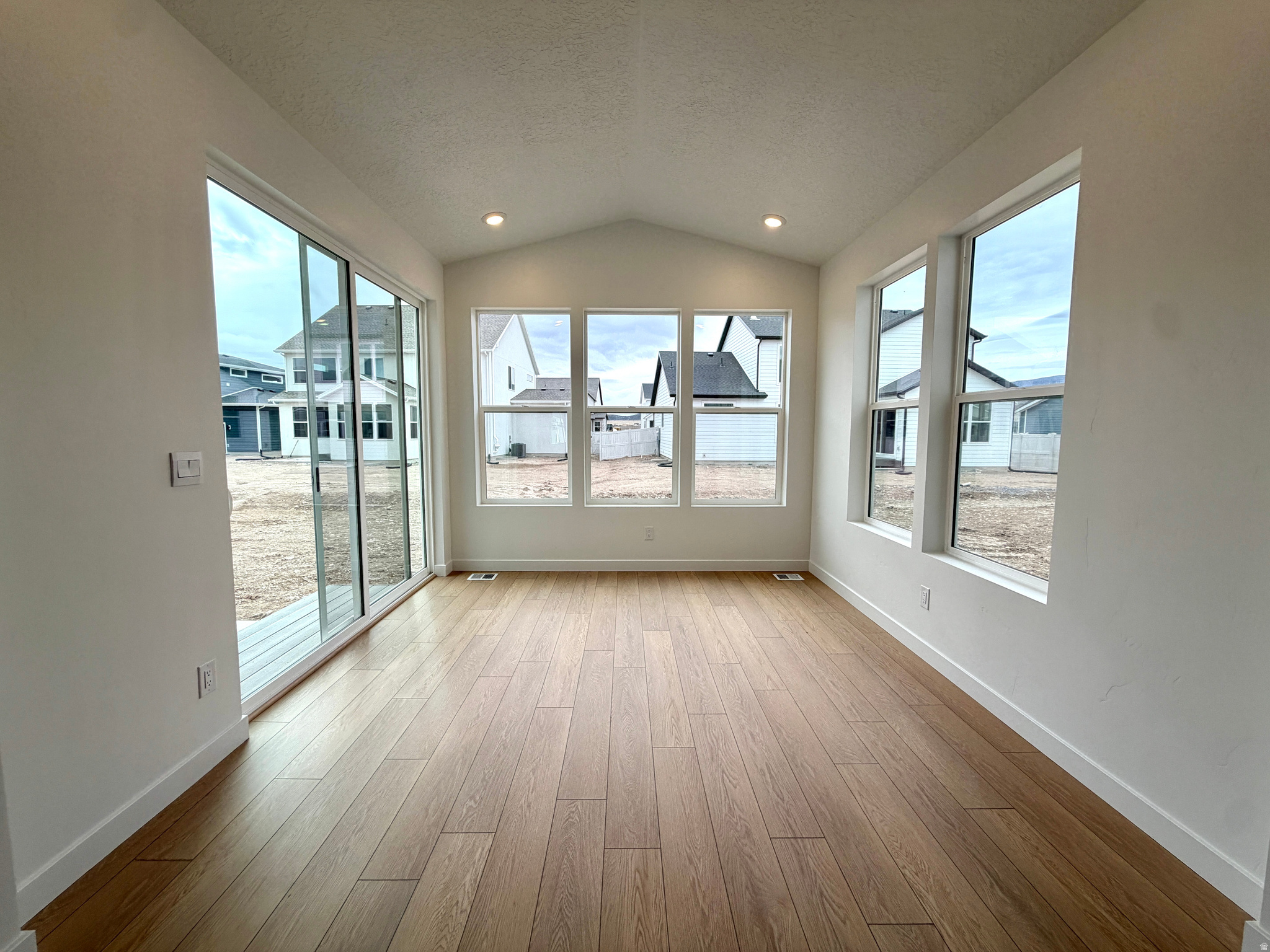 FIREFLY - Residential