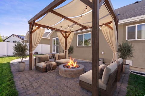 Tiny photo for 265 W 125 N, Clearfield, UT 84015 (MLS # 2167910)